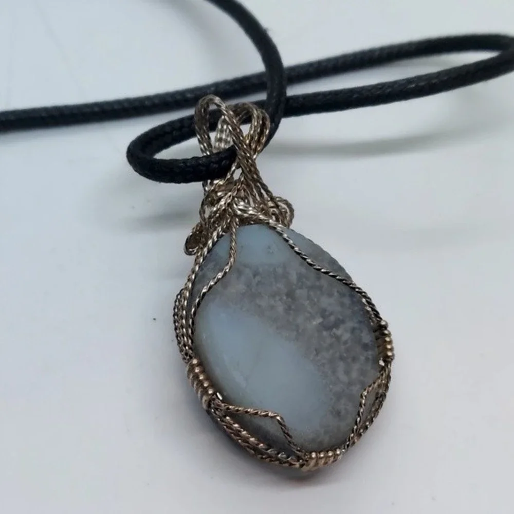 Druzy filigree pendant necklace‎